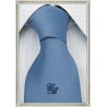 Cravatta con iniziali ricamate in seta azzurra