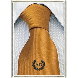 Cravatta Seta Giallo Senape con stemma alloro e iniziali personalizzate